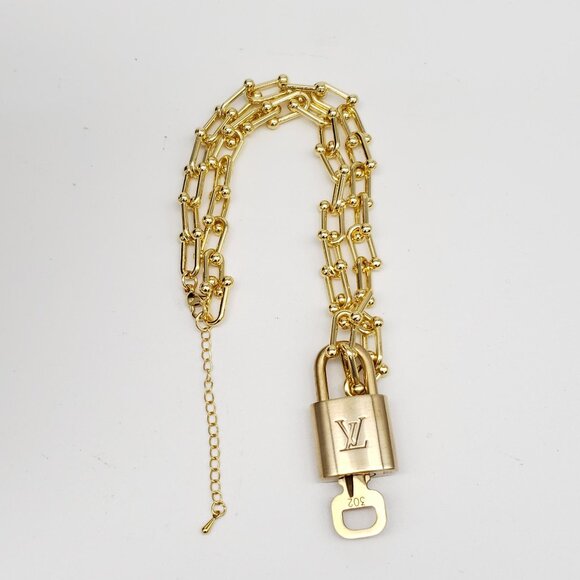 Authentic Louis Vuitton Gold Padlock with Unbranded Gold plated Chain - Picture 6 of 8